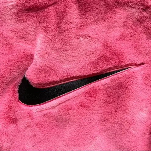 Nike 🆕 Sportswear Essentials Faux Fur Jacket