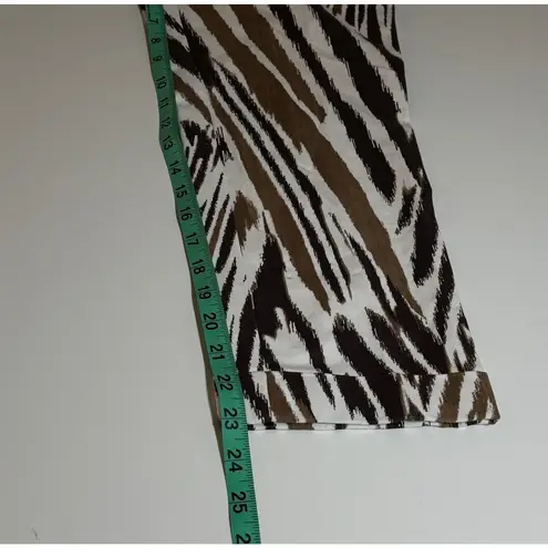 Chicos So Slimming Crop Pant Size 0.5 / 6 Graphic Animal Print Brown