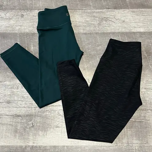 Marika Sport Legging Bundle Women Small Marika Green & 90 Degree Black Stripe Print Athletic
