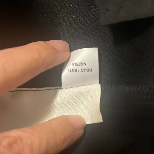 MM.LaFleur The Howland Trouser in Black Pleated Tapered Low Rise Women's sz. 4