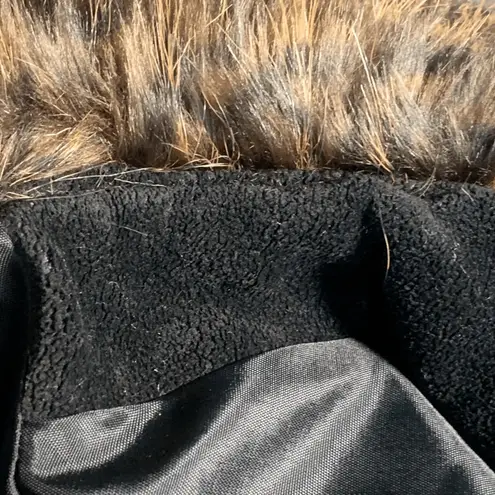 Vintage 90s Faux Fur Vest Brown Black Textured Feathers Small Boho Hippie