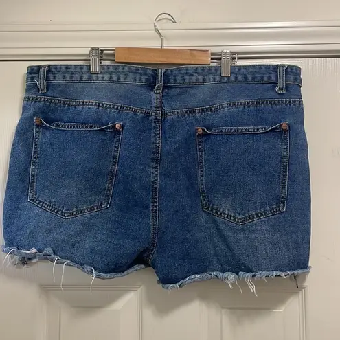 Boohoo  Blue short denim blue jean distressed plus shorts size 16