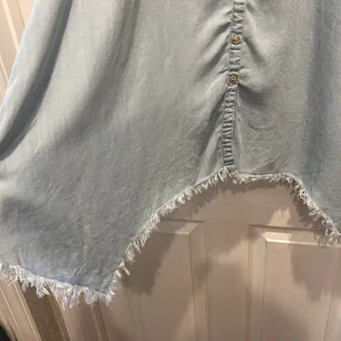 Hester & Orchard Tencel Chambray Button Up Asymmetrical Raw Hem Shirt Sz 2X Blue