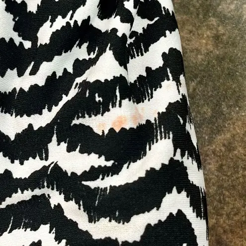 Great Lengths Zebra Tiered Ruffle Swimsuit 20 Black Size undefined