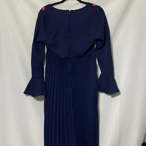 NWT ASOS MATERNITY DRESS WO SIZE 6. NAVY PLEATED DRESS EMBROIDERED FLORAL DESIGN Blue