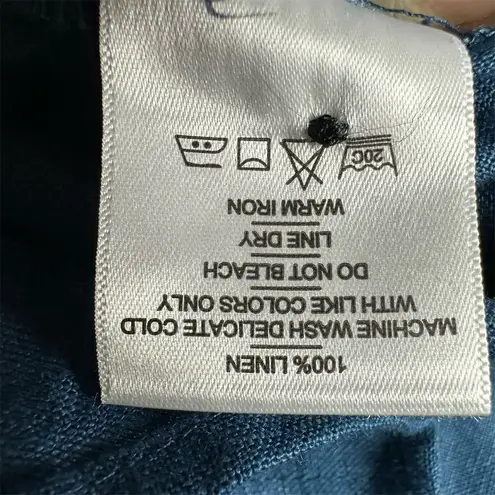 NWOT American Giant Women’s Blue Linen Button