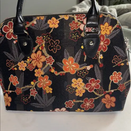 SIGNARE BRAND MULTICOLORED AND BLACK TAPESTRY HANDBAG BLACK ADJUSTABLE STRAP