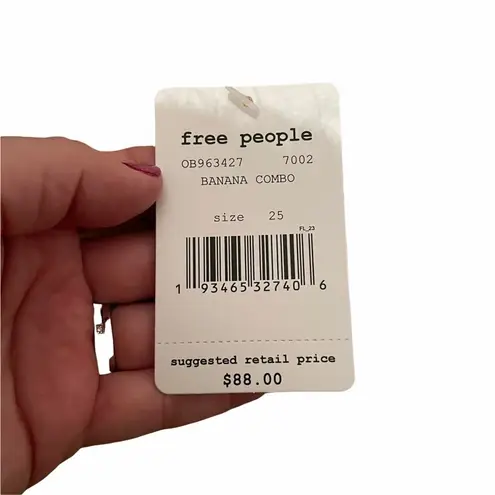 Free People  Alani Printed Cut Off Shorts Banana Size 25 NWT