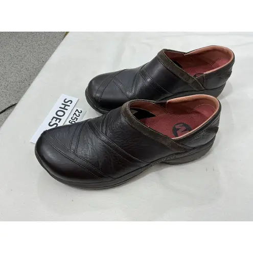 Merrell Womans Air Cushion Brown Leather Slip On Shoes Size 9.5