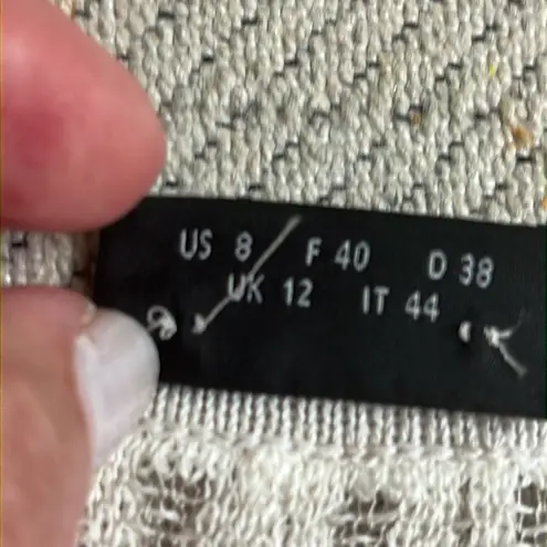 Akris Textured Linen-Mulberry Silk Blend Sweater Women's V-Neck Sweater - White