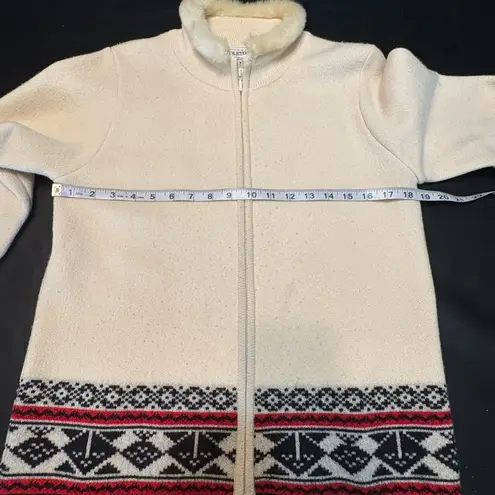 Pendleton Vintage Cream Sweater w/ Black &Red Accents Size S. 100% Virgin Wool