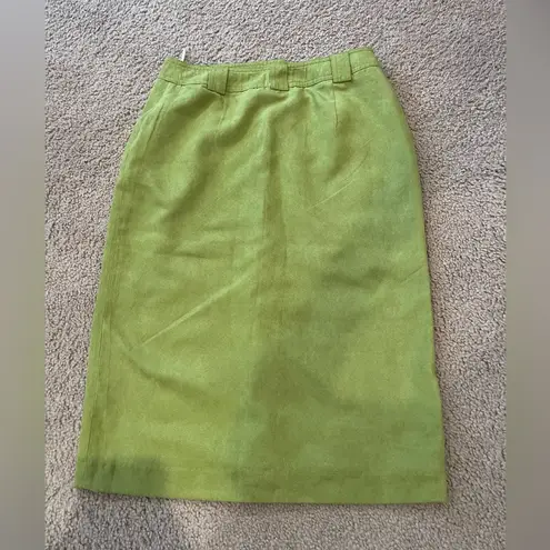 CLICK Kiwi Suede Front Slit Pencil Skirt Green Size 6