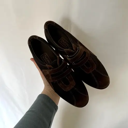 Munro American brown loafer shoes women's size 6.5 comfortable dark sneakers