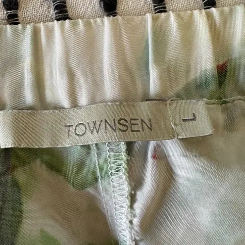Townsen | Silk Watercolor Grasshopper Green Shorts | Size Large