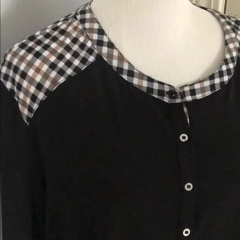 Peter Nygard New top