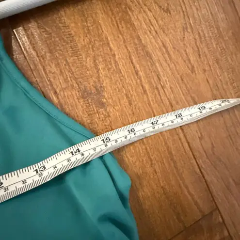 Eastern Mountain Sports EMS techwick green athletic dress M