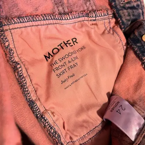 MOTHER Denim MOTHER Superior Swooner Distressed Hem A-Line Denim Acid Wash Skirt, Women’s 24