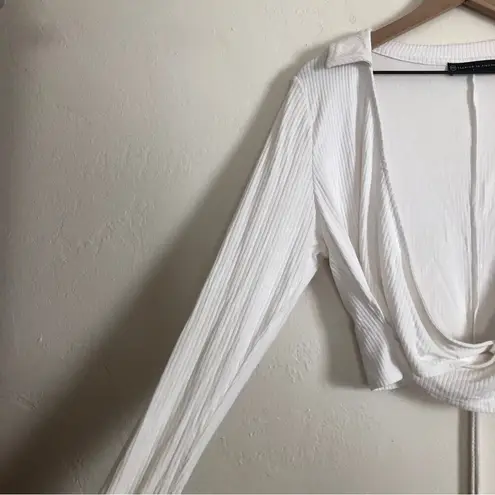 Fashion to figure NWT Plus Size White Ribbed Long Sleeve Crop Wrap Blouse Top