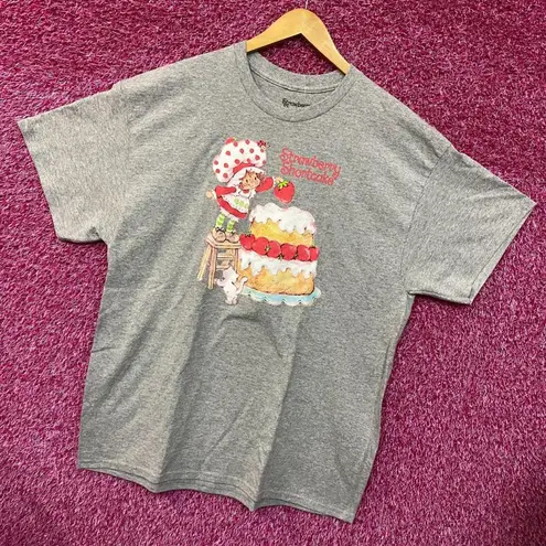 Strawberry Shortcake & Custard Giant Pastry Cartoon Tee L