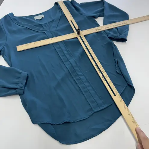 Veronica M Shirt Womens XS Teal Blue Blouse Long Sleeve Polyester Made USA Top