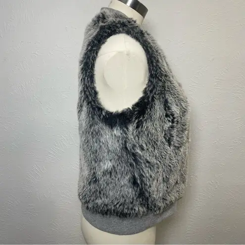 Three Dots Gray Faux Fur Vest Size S | Button Front Sweatshirt Trim Layering