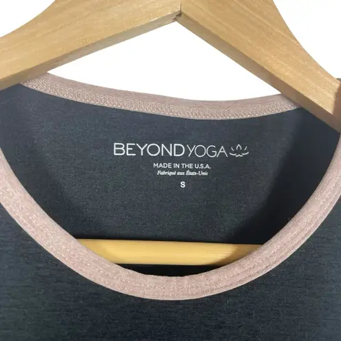 Beyond Yoga Spacedye On Block Colorblock High Neck Sports Bra Size S