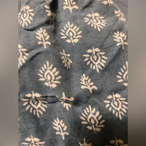 High Waist Blue and White Shorts with Elastic Waistband Size undefined