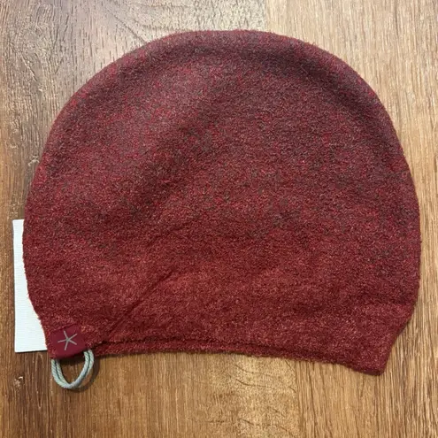 NWT Barefoot Dreams CozyChic Confetti Beanie Crimson Rosewood