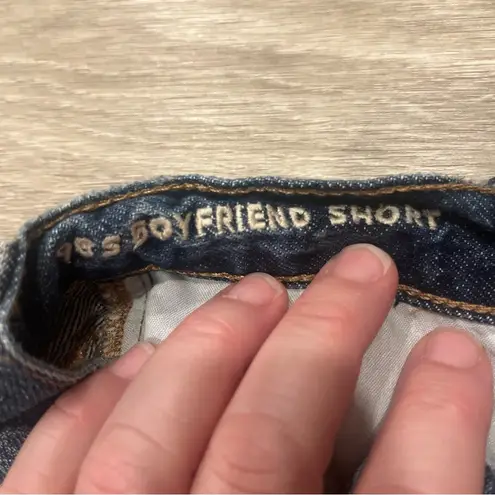 American Eagle  Outfitters 4 90’s boyfriend Blue Distressed Jean Shorts