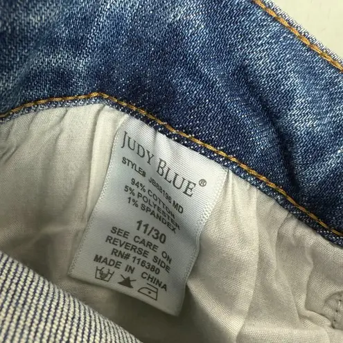 Judy Blue Waiting For Tonight Boyfriend Jeans Distressed Size 11/30 EUC