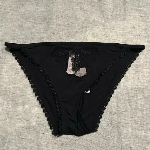 Savage x Fenty A Peek Behind The Lace String Bikini