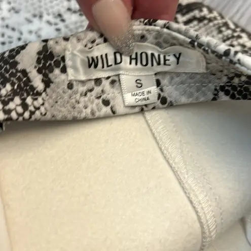 Wild Honey  Faux Leather Snake Print Women’s Mini Skirt Size Small