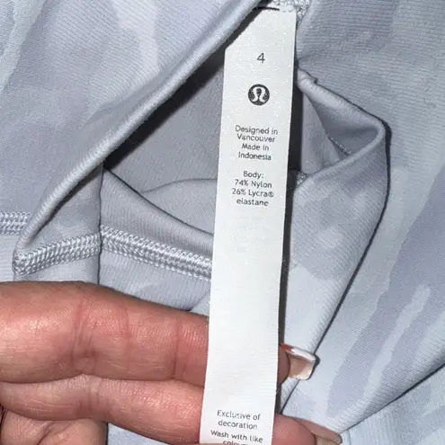 Lululemon  Wunder Under Short 10" *Ribbed
Incognito Camo Jacquard Alpine White 4 thumbnail 4