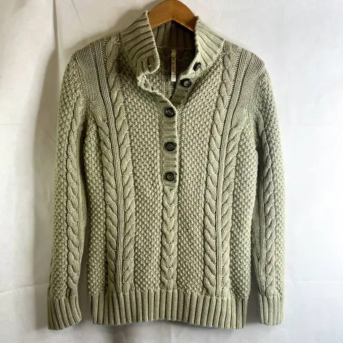 Leo & Nicole  Cable Knit 1/4 Button‎ Sweater Size Medium