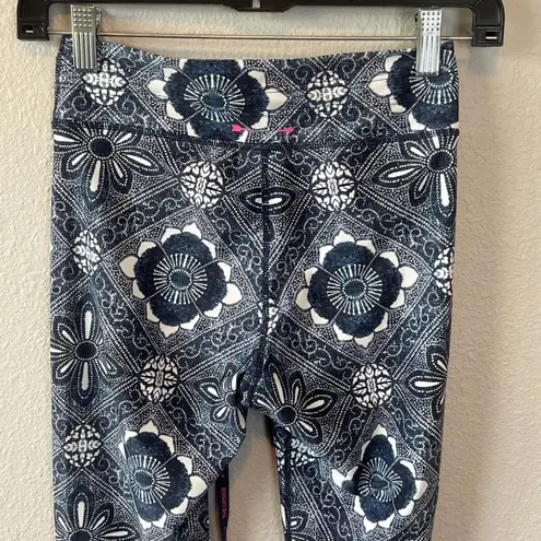 The Upside Medallion Print Ruffle Hem Leggings Blue Size 6