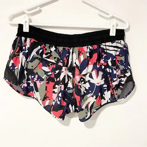 Lululemon  Size 8 Hotty Hot Shorts Pop Cut Boom Juice Multi Running Liner