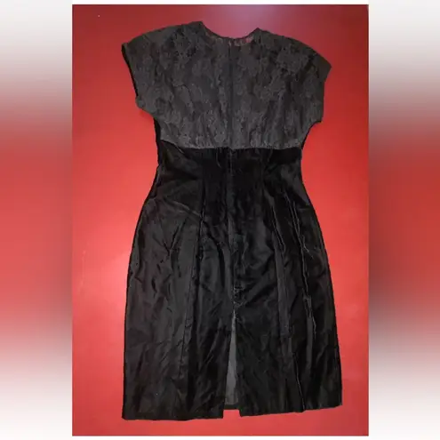 Gunne Sax Vintage 80s Black Velvet Lace Dress Small Goth Witchy Illusion Back