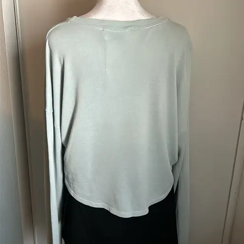 New Lanston Revolve Women’s Oversized Drop Shoulder Cinched Crop Crew Sweatshirt Green Size XS