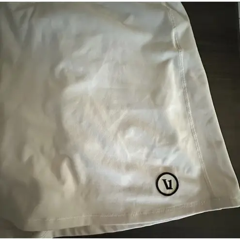 Vuori Skirt Volley Skort Womens Small White Tennis Golf Built In Shorts VW3005