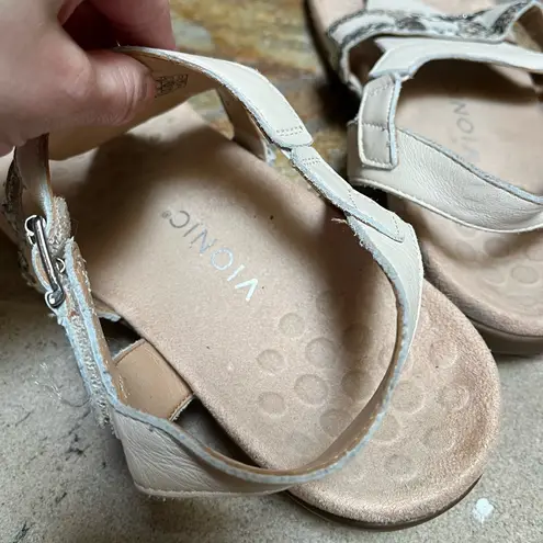 Vionic Lupe Boa Met Adjustable T strap sandal Leather cream snakeskin print 9