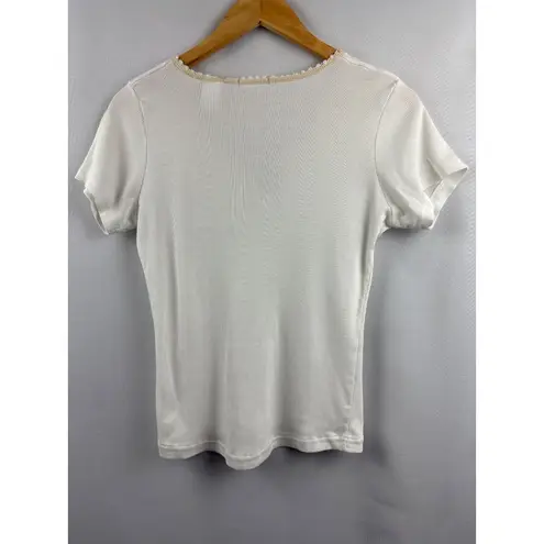 Women’s Sweet Heart Medium White Short Sleeve Shirt with Cream Neckline & Lavend