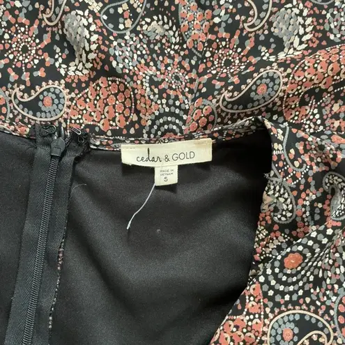 Cedar & Gold Paisley Print Midi Dress Ruffle Short Sleeve