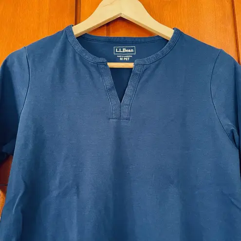 L.L.Bean  Three Quarter Sleeve Tee Shirt V Neck Cotton Blue Size Medium Petite