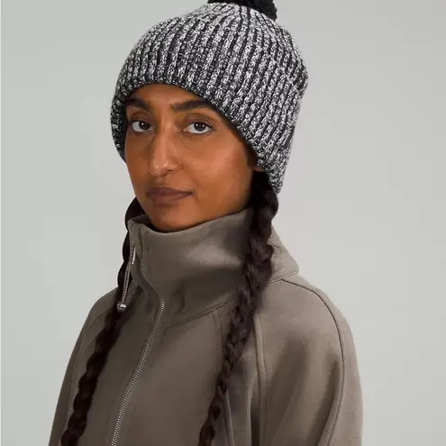 Lululemon  Textured Fleece-Lined Knit Beanie