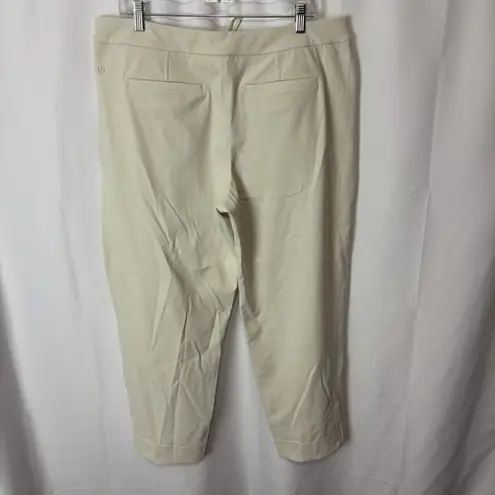 Lululemon Women’s Tapered