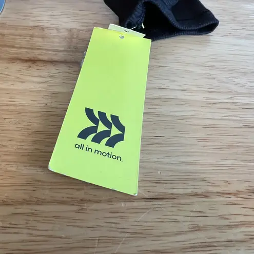 All In Motion Women's Black Long Sleeve Twist Front T-Shirt - Size Small - NWT