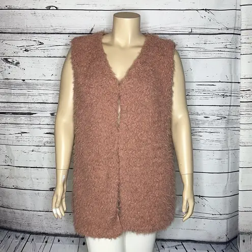 Southern Stitch NWT Size 2XL/3XL Dusty Pink Clasp Front Faux Fur Vest Jacket