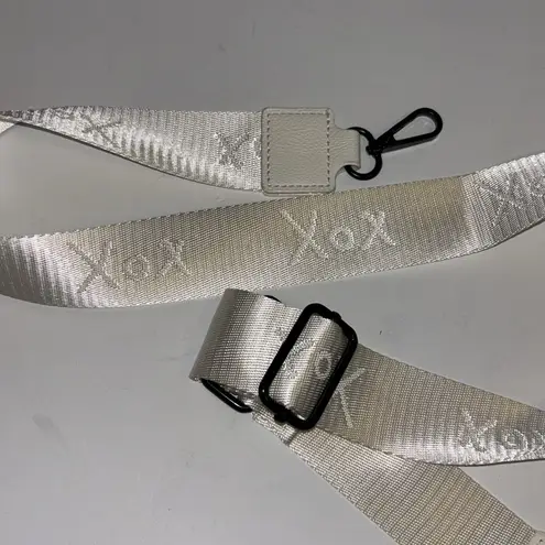 WHITE GUITAR STRAP WITH BLACK CLIPS XOX DESIGN ADJUSTABLE VEGAN LEATHER ACCENTS