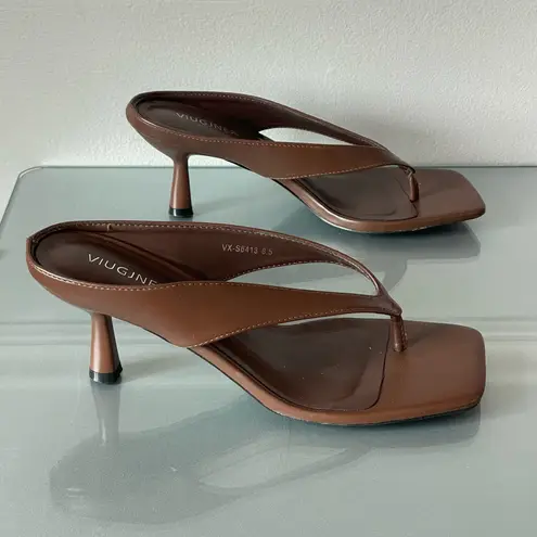 VIUGJNEX Women’s Brown Thong Heels – Size 8.5 – Square Toe Kitten Heel Sandals