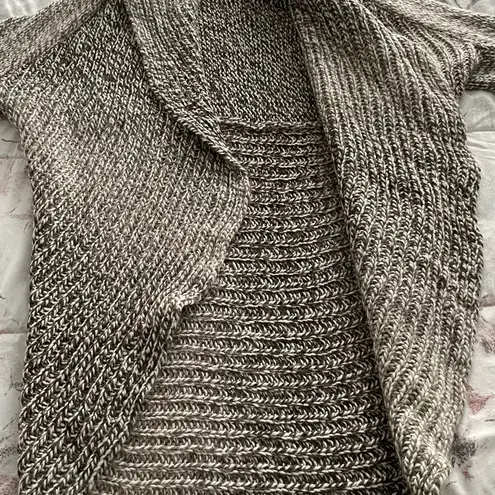 Tumi Peruvian baby alpaca & wool marled gray shawl collar open front cardigan S